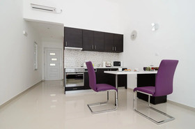 Ploce Apartmani-Luv