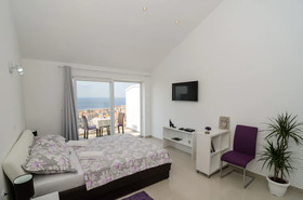 Ploce Apartmani-Luv