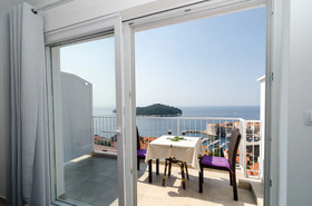 Ploce Apartmani-Luv