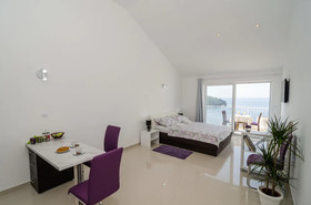 Ploce Apartmani-Luv
