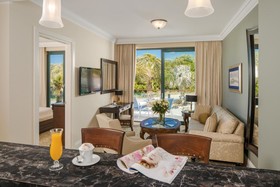 Royal Princess Hotel