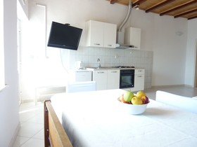 Sea & Stone Apartments