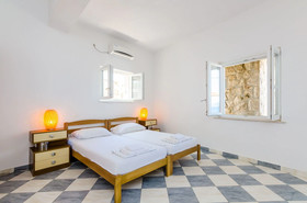 Sea & Stone Apartments