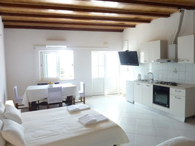 Sea & Stone Apartments
