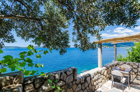 Sea & Stone Apartments