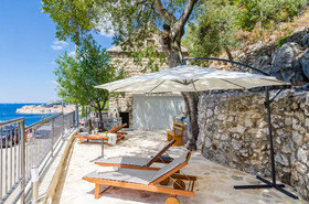 Shining Star Apartments