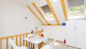 Shining Star Apartments