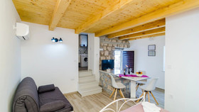 Shining Star Apartments