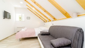 Shining Star Apartments