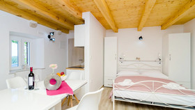 Shining Star Apartments
