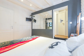 Star Rooms & Studios