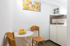Star Rooms & Studios