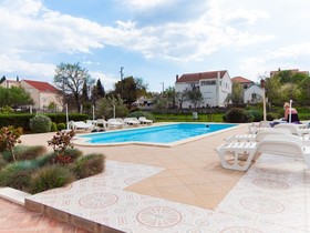 Villa Darrer