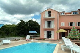 Villa Darrer