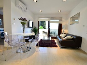 Villa King