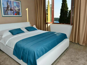 Villa King