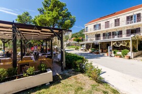 Villa Leona V1