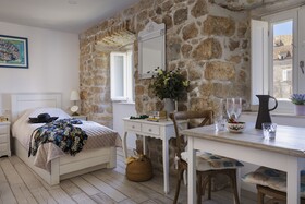 Villa Stayeva 11