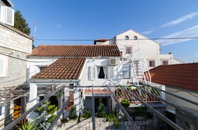 White Wave Guest House