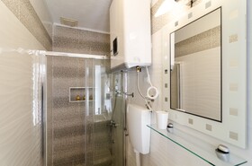 White Wave Guest House