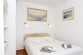 White Wave Guest House