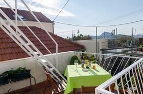 White Wave Guest House