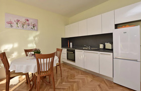 Apartments And Room Alen
