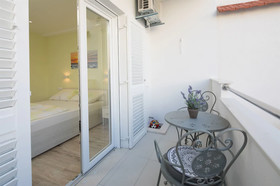 Apartments And Room Alen