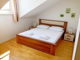 Apartments Iskra