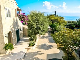 Apartments Iskra