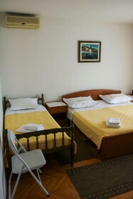 Apartments Zdravko