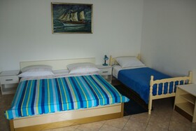Apartments Zdravko