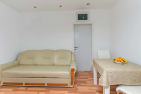 Apartments Road Star
