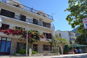 Apartments Jozo - 150 m from beach