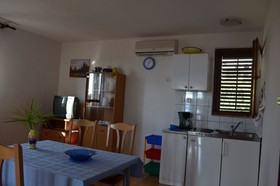 Apartments Jozo - 150 m from beach