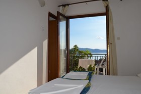 Apartments Jozo - 150 m from beach