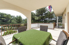 Apartments Davor