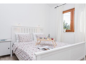 Villa More With Pool And Garden