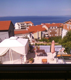 Apartments & Rooms Nazor