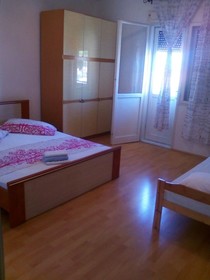 Apartments & Rooms Nazor