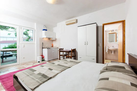 Apartments Klaric Jesenice