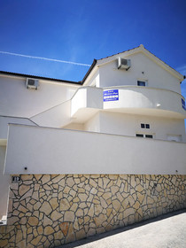 Apartments Livaja