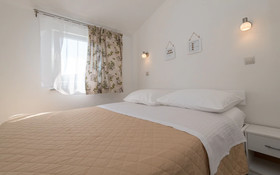 Apartments Livaja