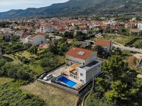 Apartments Zdene