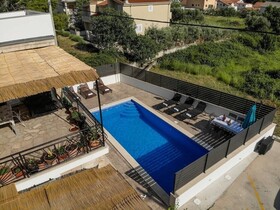 Apartments Zdene