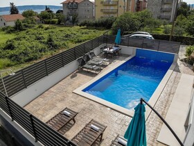 Apartments Zdene