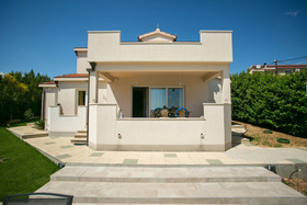 Casa Longo