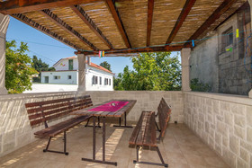 House Sanda