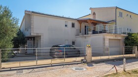 Sunshine Holiday Home