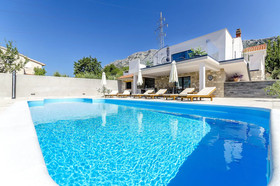 Villa Petra